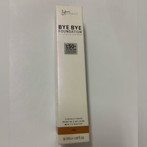 It Cosmetics BYE BYE foundation full coverage moisturizer and 50+ SPF anti-aging